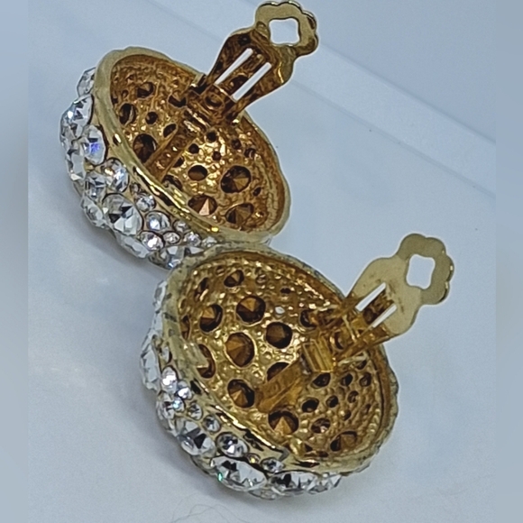 * Vintage Blanca High Dome Rhinestones Gold Tone Clip On Earrings - Picture 3 of 5